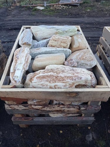 Златолит жёлтый, жёлто-зелёный глыбки и валуны для ланшафтного дизайна купить в Реже