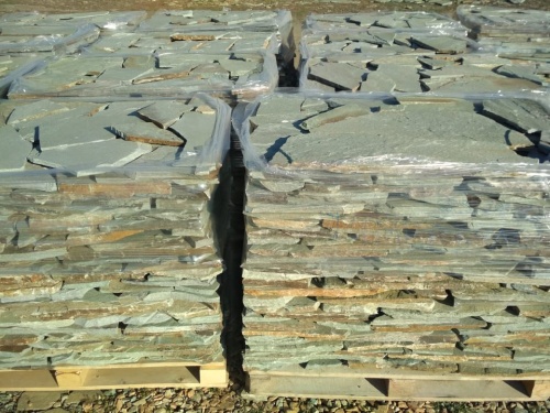 Плитняк златолит зелёный для цоколя, отмостки купить в Реже