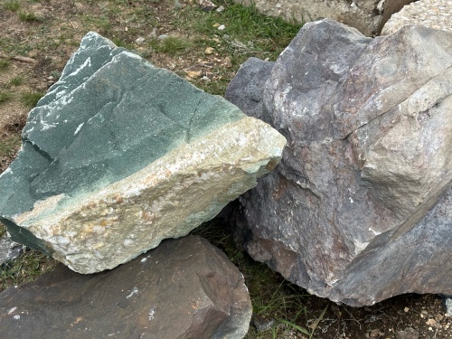 Камни для ландшафтного дизайна зелёные 10-60 килограмм купить в Реже