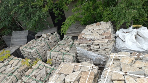 Гранитный плитняк галтованный для парковки купить в Реже