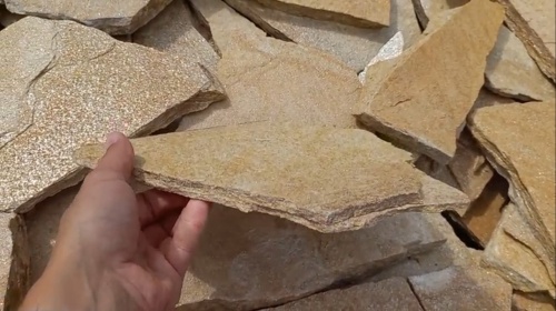 Плитняк златолит жёлтый для цоколя купить в Реже