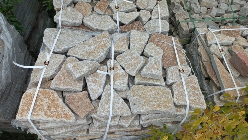 Гранитный плитняк галтованный для парковки купить в Реже