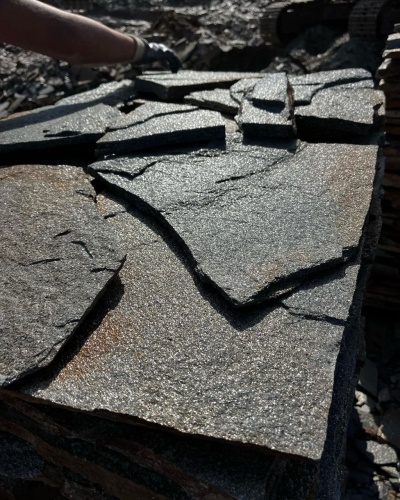 Плитняк златолит серебристый для фасада купить в Реже