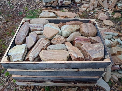 Златолит жёлтый, жёлто-зелёный глыбки и валуны для ланшафтного дизайна купить в Реже